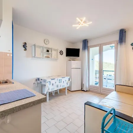 Studio Les Sauvagieres Ii-6 *